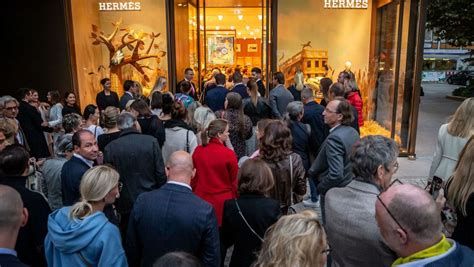 Hermès eröffnet in Stuttgart: Französischer Luxus im .